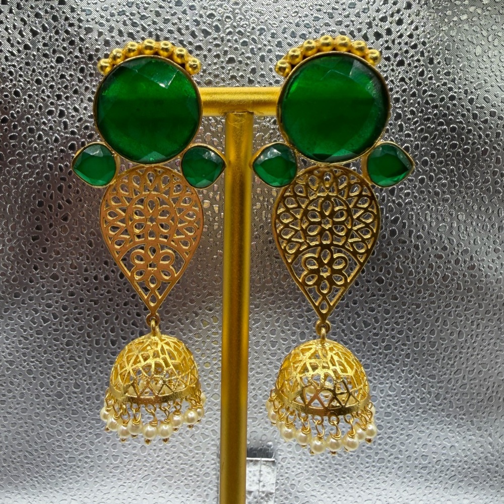 Elegant Green and Gold Dangle Earrings